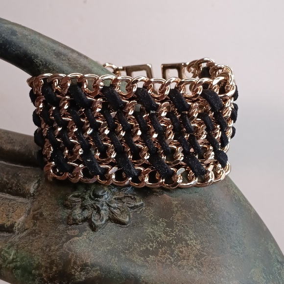 Avon Jewelry - Avon Mark Gleam Weaver Bracelet 2014